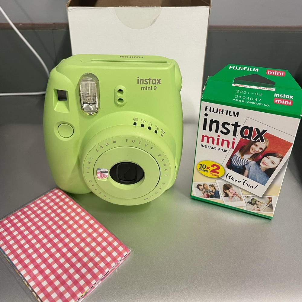 Fujifilm Instax Mini 9